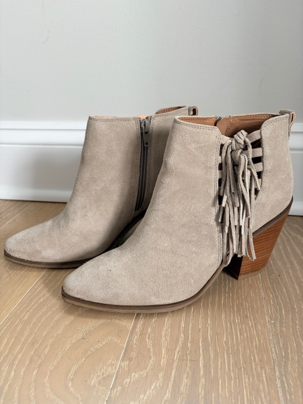 Crevo Taupe Suede Fringe Booties Size 8 Boho Western